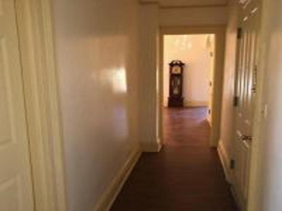 Mini Mansion Near Public Transportation Is The Yellow And House On The Corner Of 8th St And Madison Avenue *